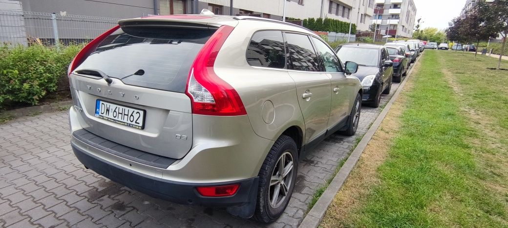 Volvo XC60 automat, 2010r D3 - 5cylindr.  163KM