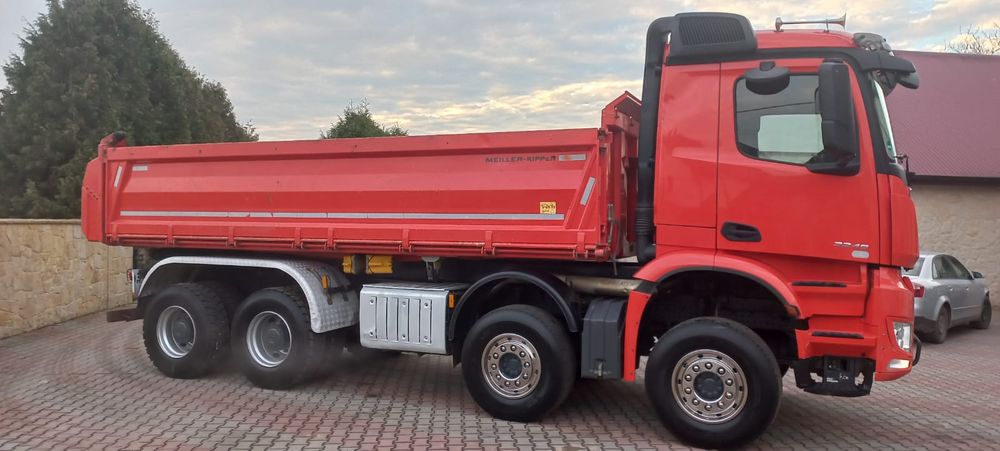 Mercedes Arocs 8x4 3245 MEILLER-KIPPER