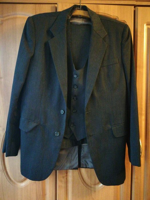 Костюм тройка мужской