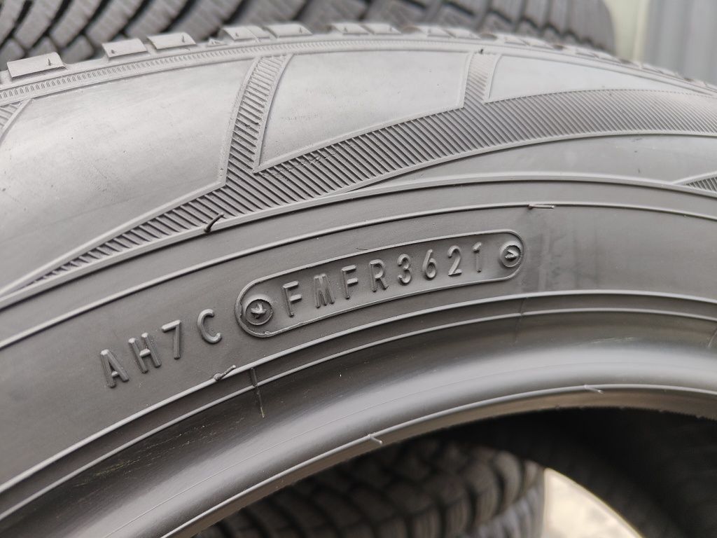 235/55/18 Falken EuroWinter HS01 SUV komplet