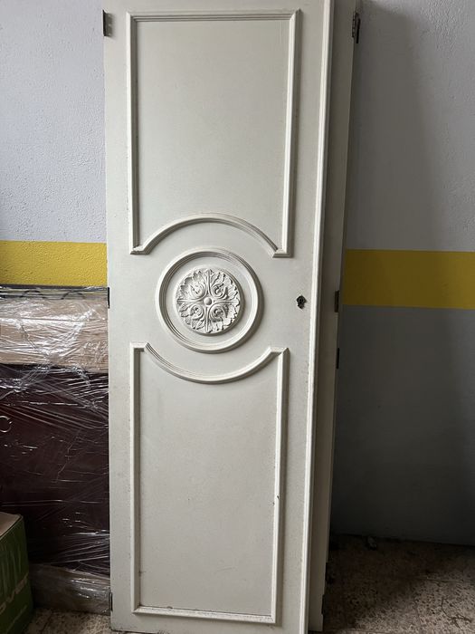 Portas em madeira pintada vintage