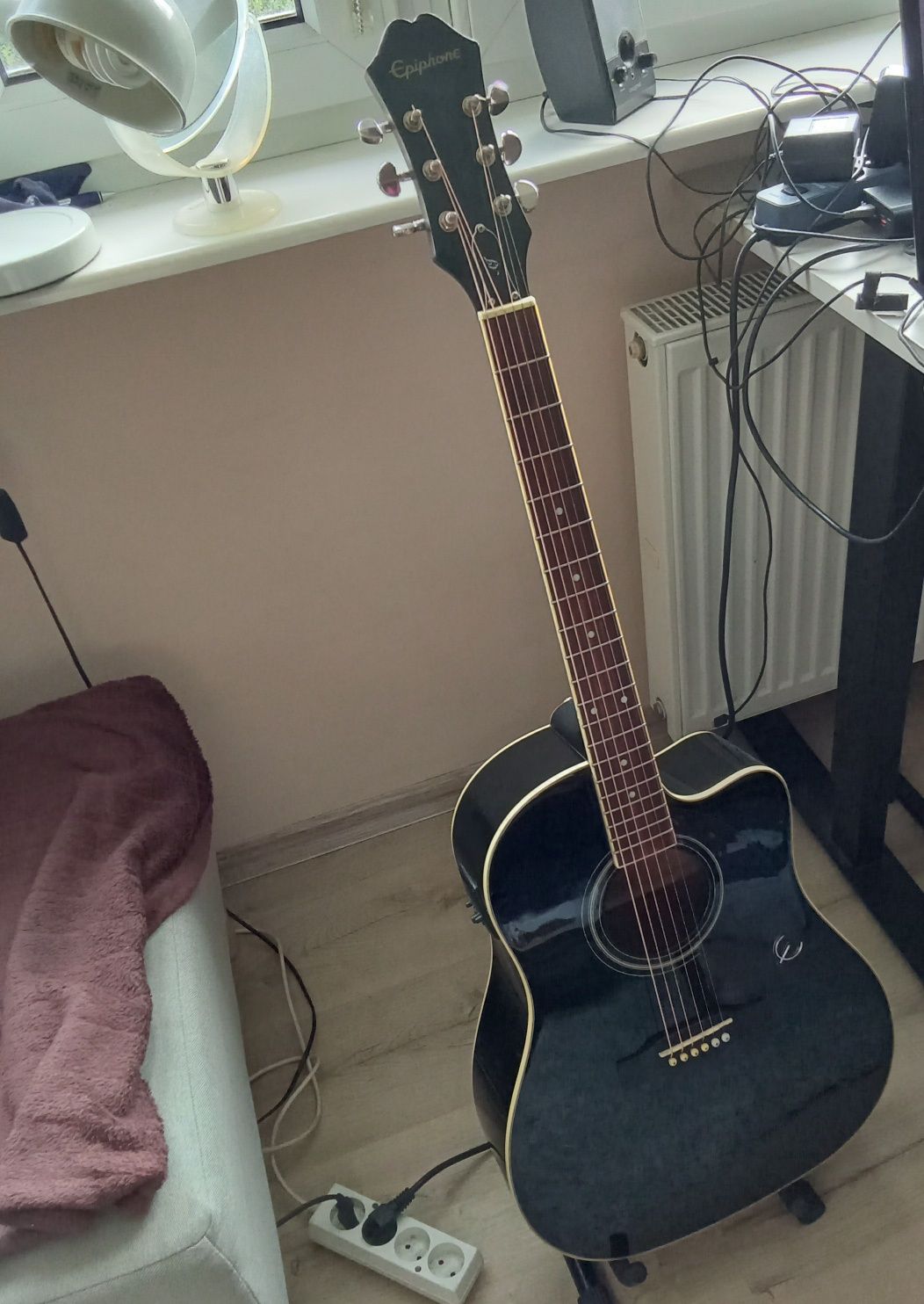 Gitara  elektroakustyczna Epiphone aj 220 sce eb