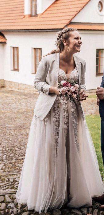 Suknia ślubna boho-romantyczna – ivory z koronką i tiulem