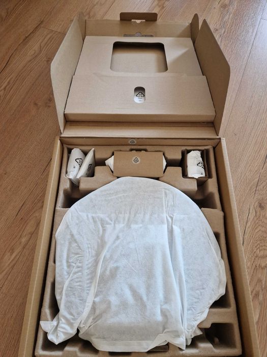 Nowy Robot odkurzający Electrolux Hygienic 700 ER71HW1UG szary
