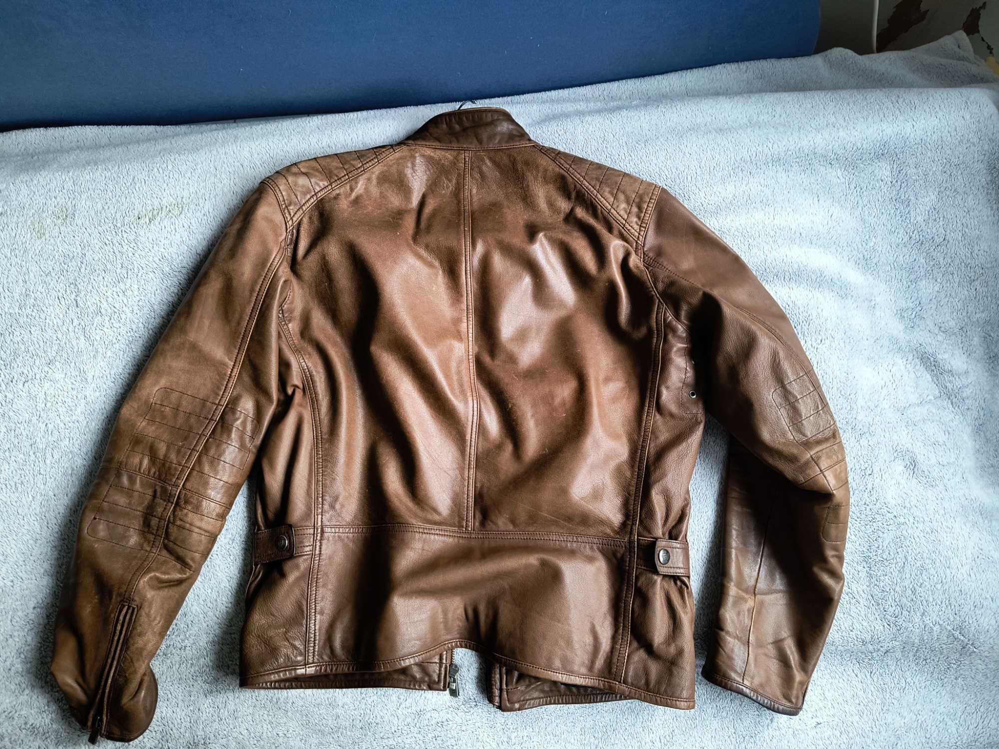 Skóra Massimo Dutti