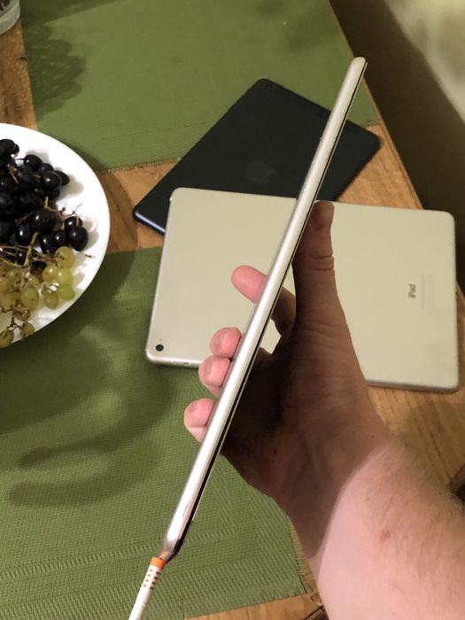 Планшет Apple Ipad Air 2 64gb Icloud OFF A1566
