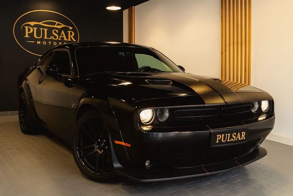Dodge Challenger Auto SXT Plus