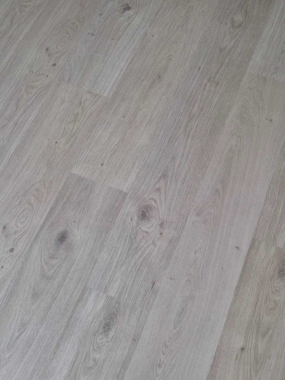 Płytki 79,8x79,8, idealne do łazienki + 4 panele podlogowe w prezencie