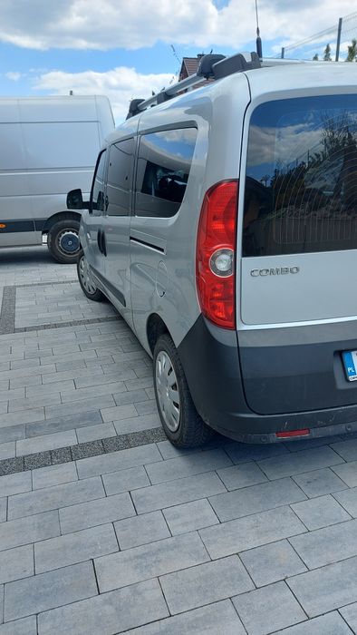 Opel Combo 2.0 CTDI 140km