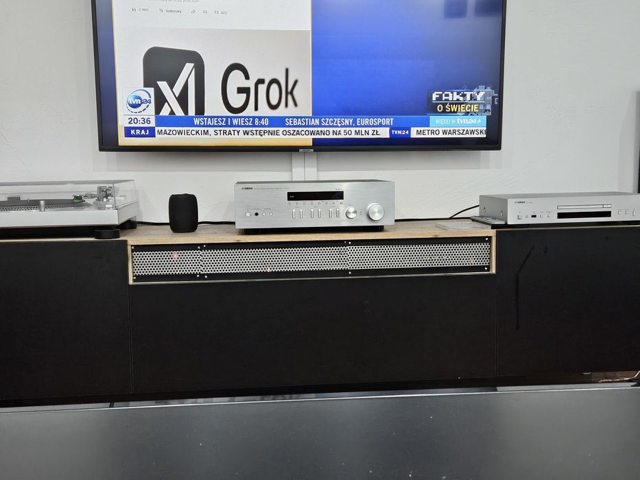 Amplituner yamaha RN303D