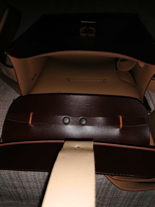 Mala de cabedal militar antiga