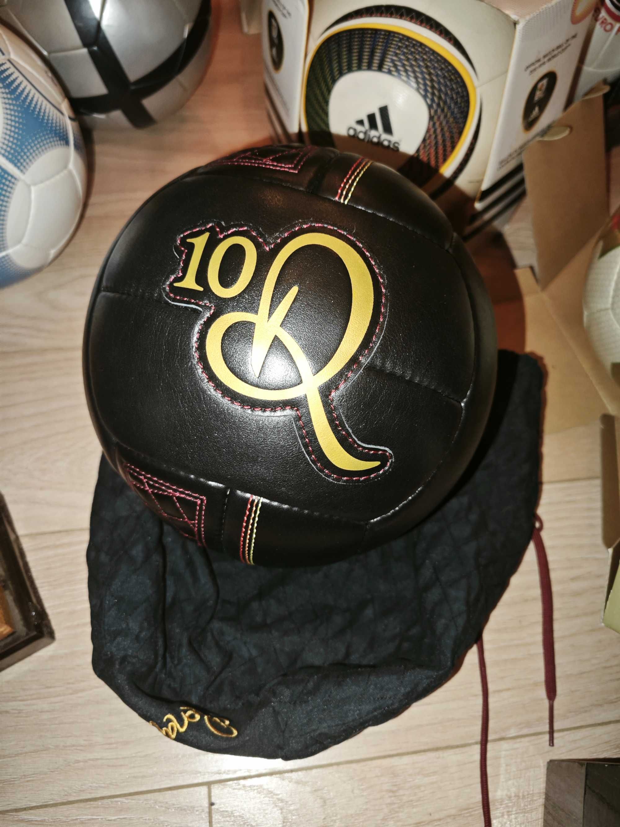 Nowa, kolekcjonerska piłka nożna Nike R10 Ronaldinho nr 26/5000