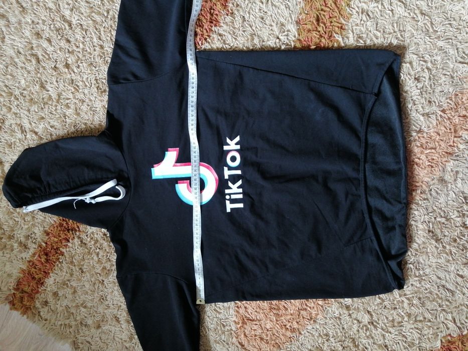 Zestaw ubrań dla dziewczynki 146-152