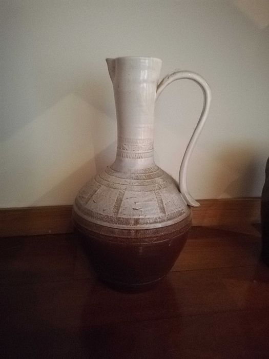 Jarro em grés de Viana, do séc. XX