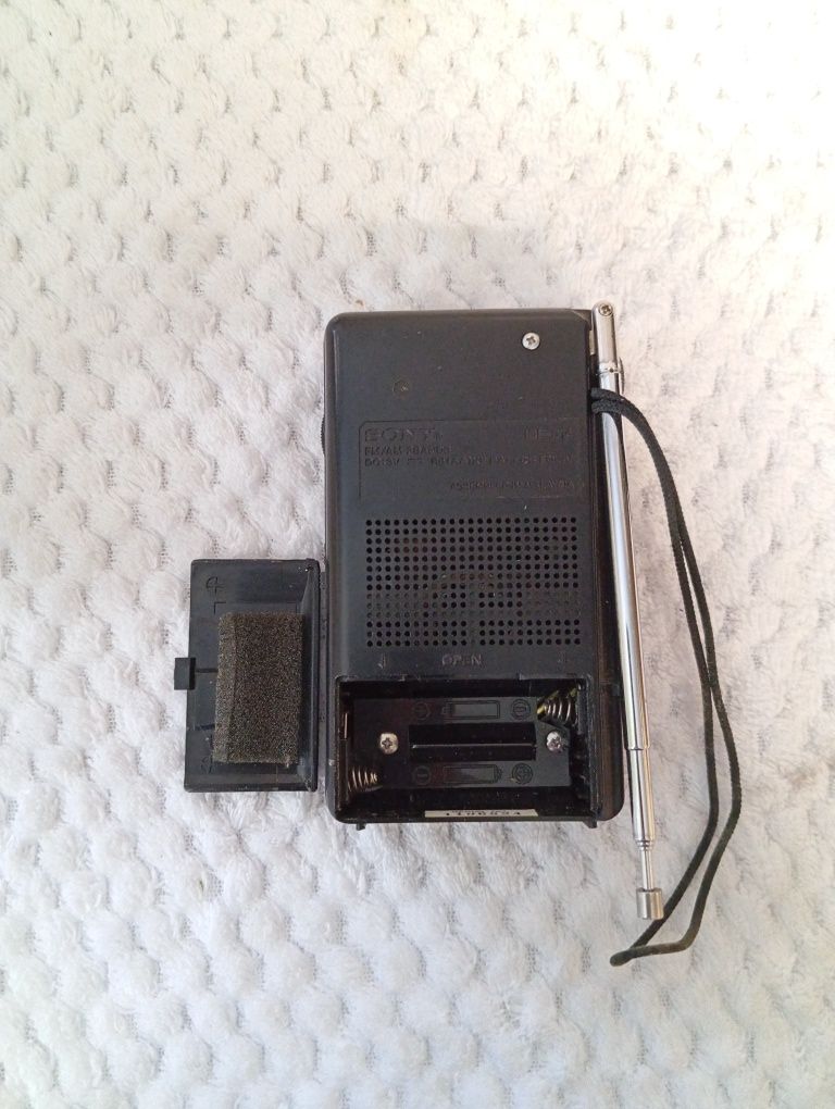 Radio mini Sony na baterie