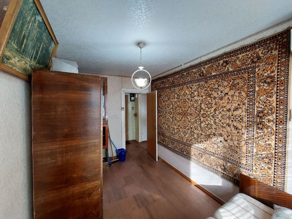 Сдам 3 комн Космонавтов 7, центр Занятости