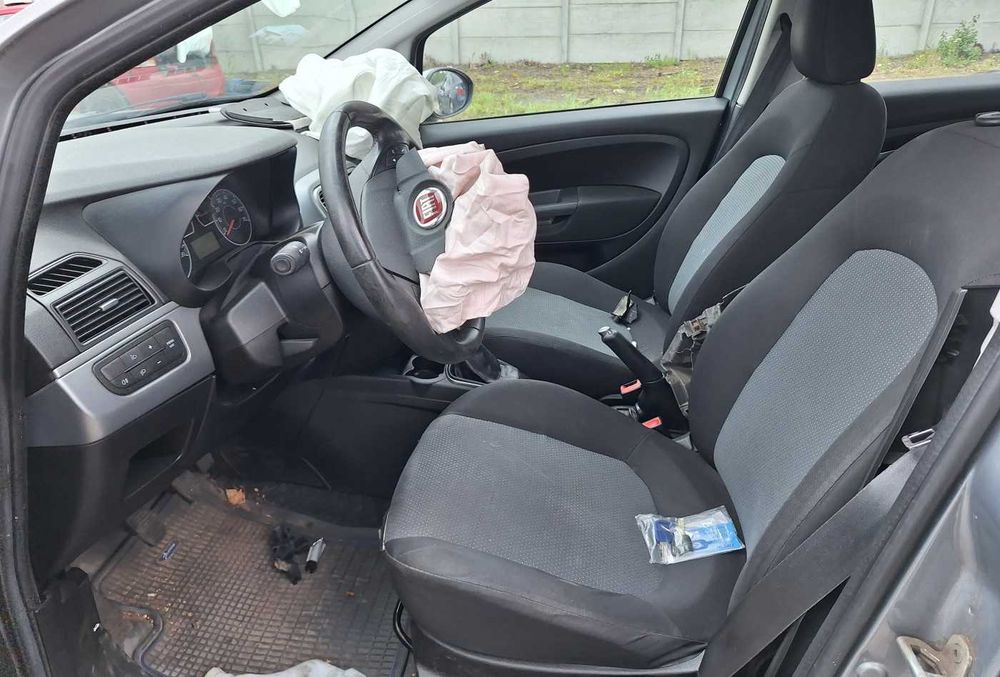 2010 Fiat Grande Punto 1.4 8V 350A1000 78 KM Silnik Skrzynia części