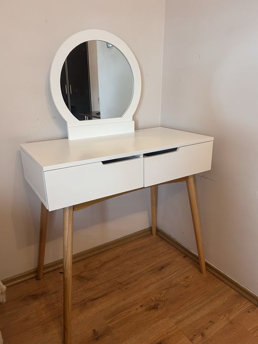 Toaletka aurori 5 BODZIO