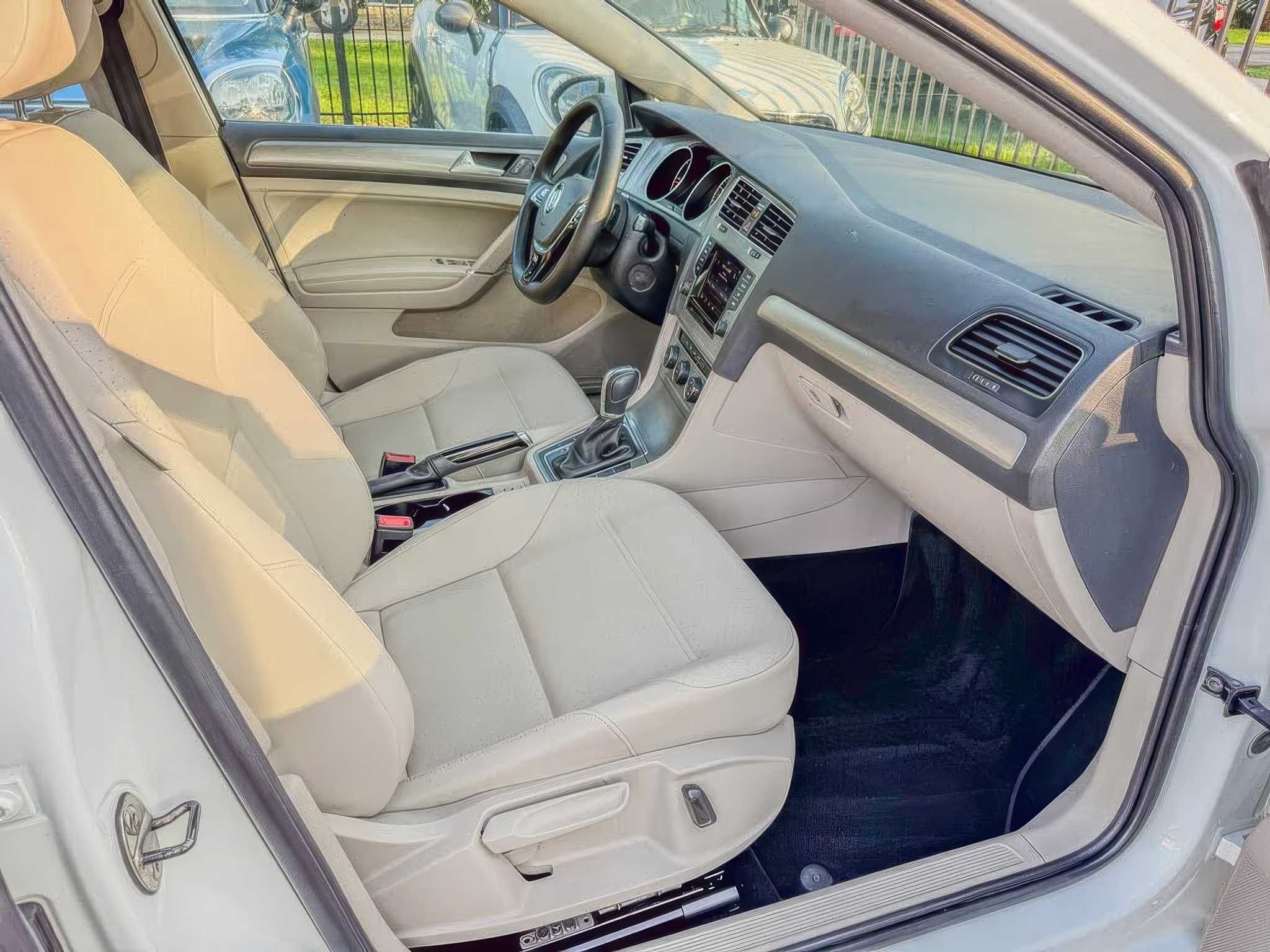 2015 Volkswagen Golf SportWagen TDI S