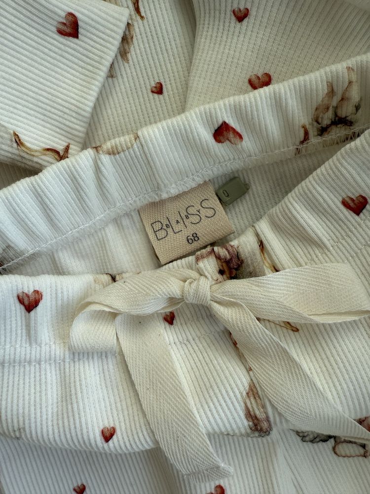 Komplet zestaw amorki legginsy bluza prążek serca walentynki blissbaby