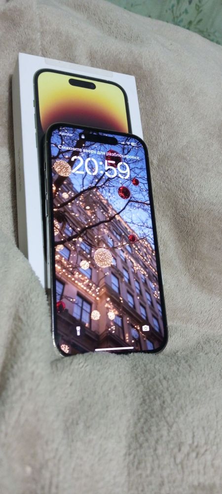 Iphone 14 pro в золотом цвете