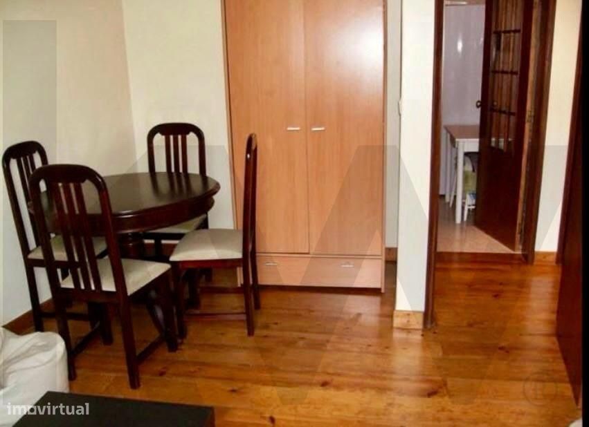 Oportunidade! Apartamento T2 Estrela