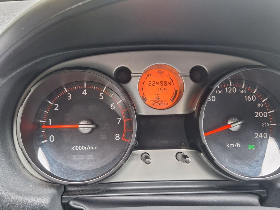 Nissan Qashqai  2.0 b