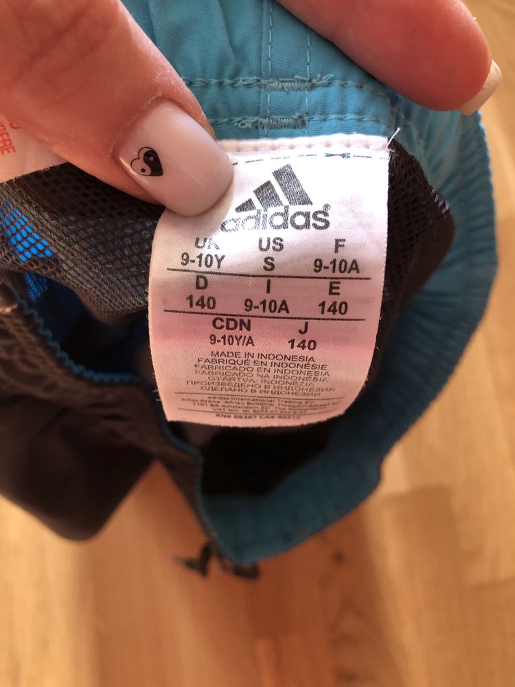 Дитячі шорти adidas адідас 9-10 років зріст 140 см