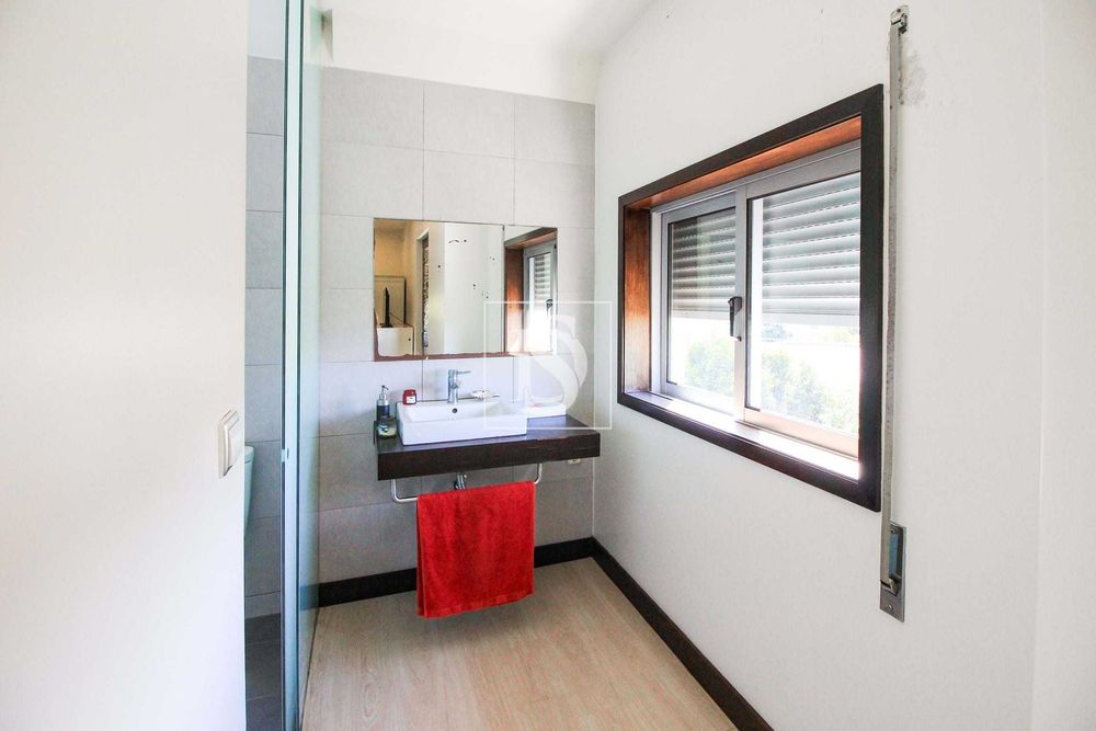 Incrível Moradia Independente com 1500m2 de Terreno para Venda