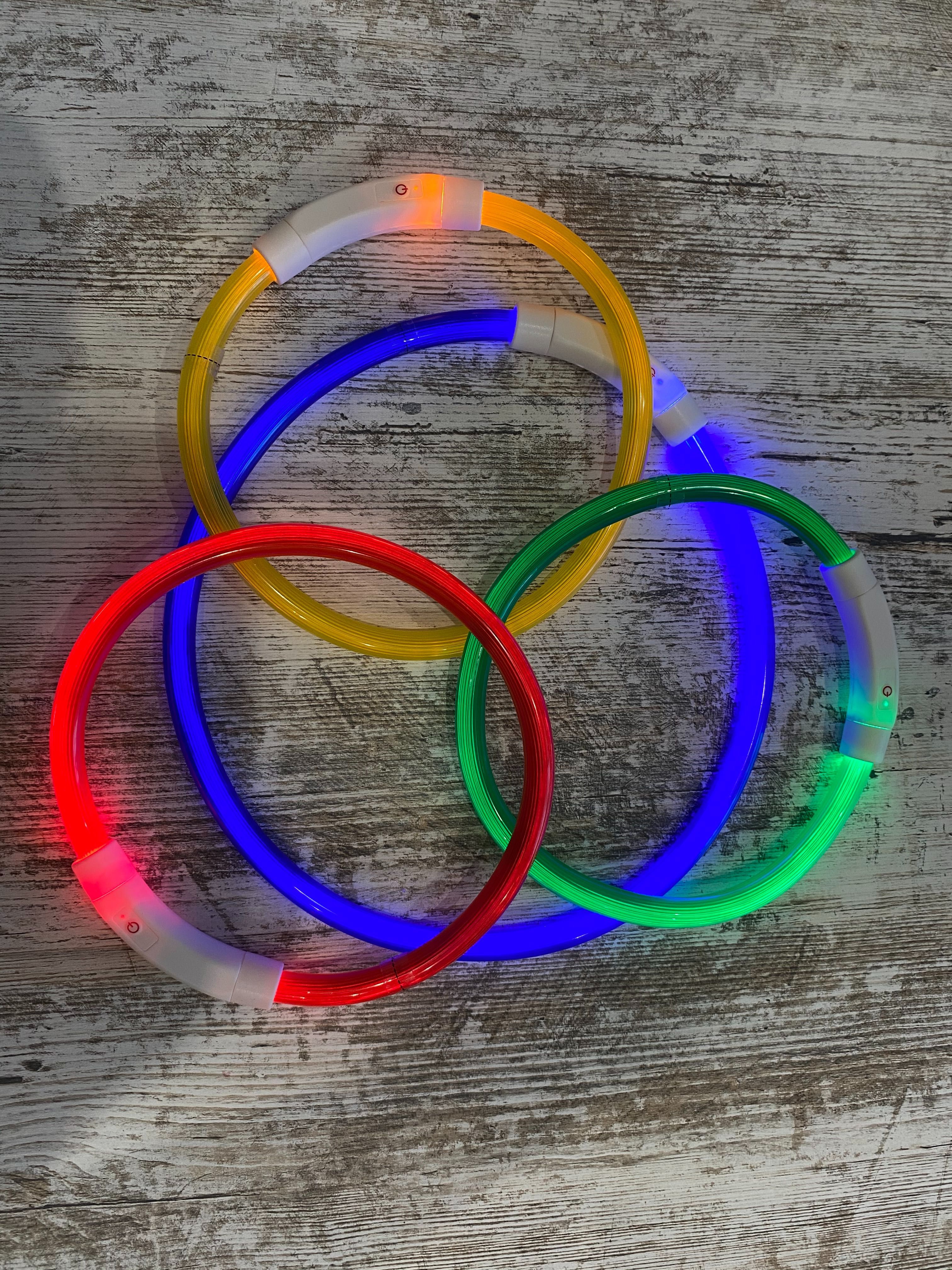 Продаются светящиеся LED ошейники для собак
