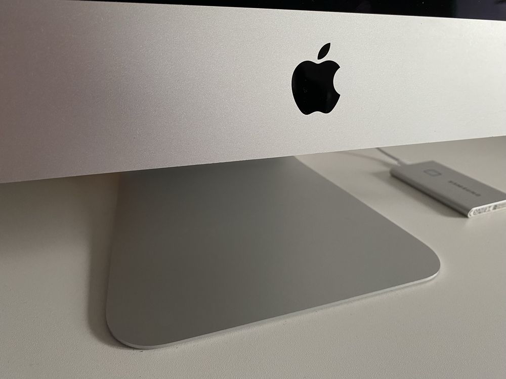 iMac Retina 5K, 27-inch, 2020 (i7, 32Gb, Radeon 5500 XT)