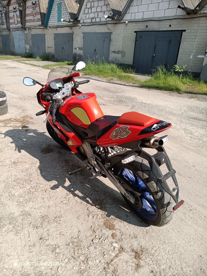 Мотоцикл Aprilia RS-50 в гарному доглянутому стані .