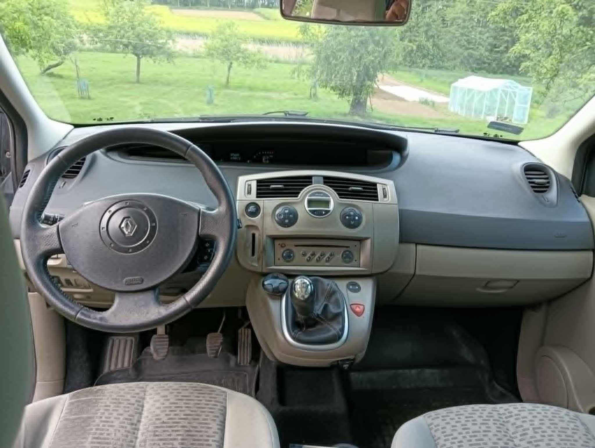 Renault Scenic II 1,6  2006 rok.