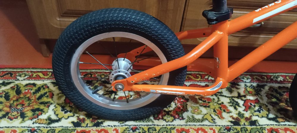 Велобіг. Дитячий велобіг.