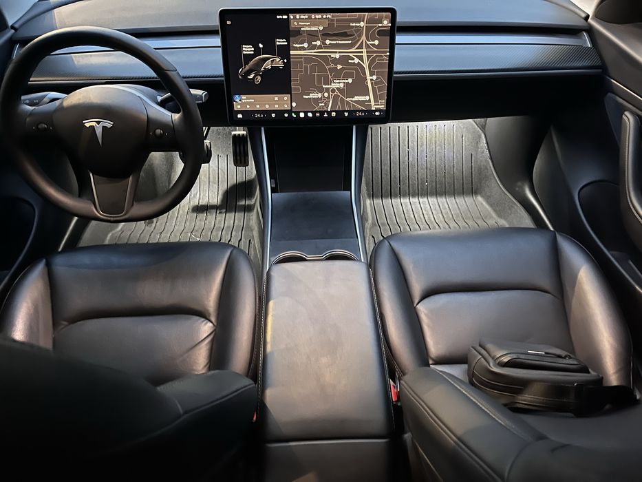 Tesla Model 3 Performance