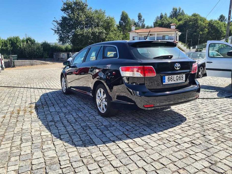 Toyota Avensis Sw 2.0 D4D Nacional Bom Preço
