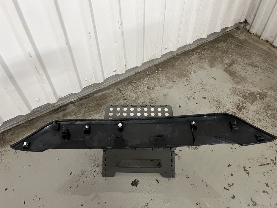 Накладка для задней ляды Mitsubishi outlander XL