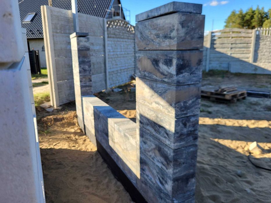 Pustaki ogrodzeniowe/Styrobud/Fronty/Ogrodzenia/ Panele 3D/2D