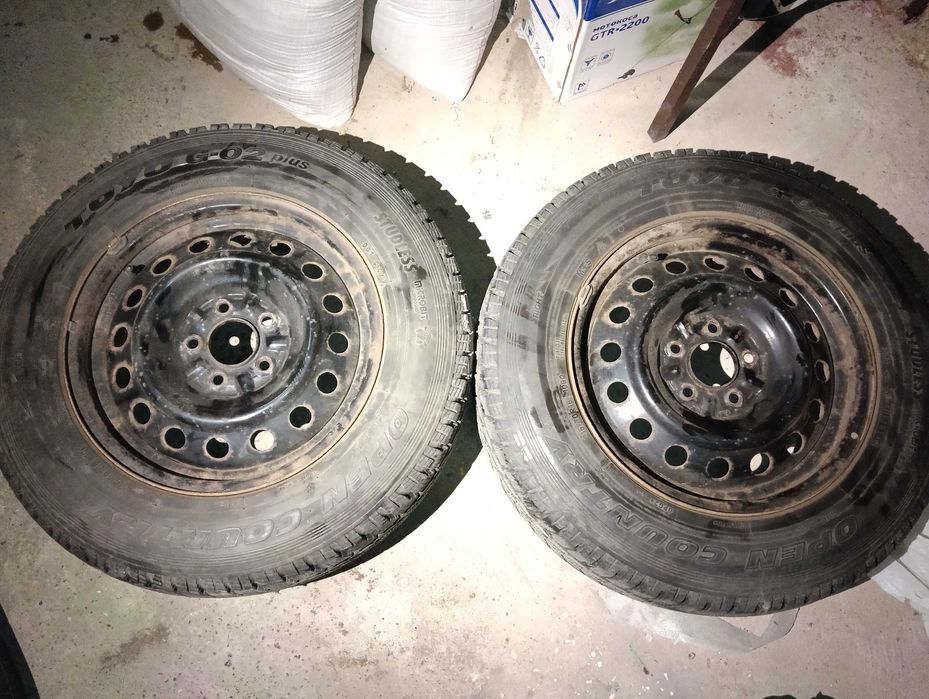 Шини зимові Toyo G02 plus 215/70 R16 100Q (протектор 7-8мм)
