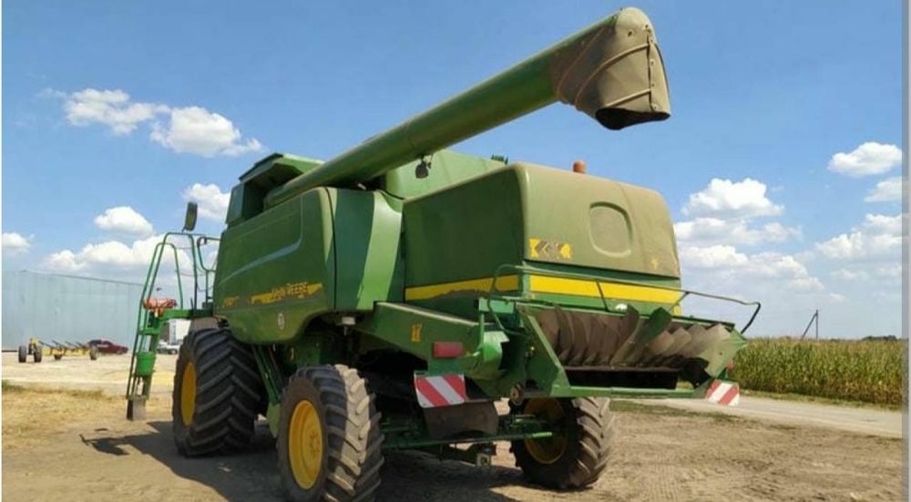 Послуги по збиранню кукурудзи комбайном John Deere