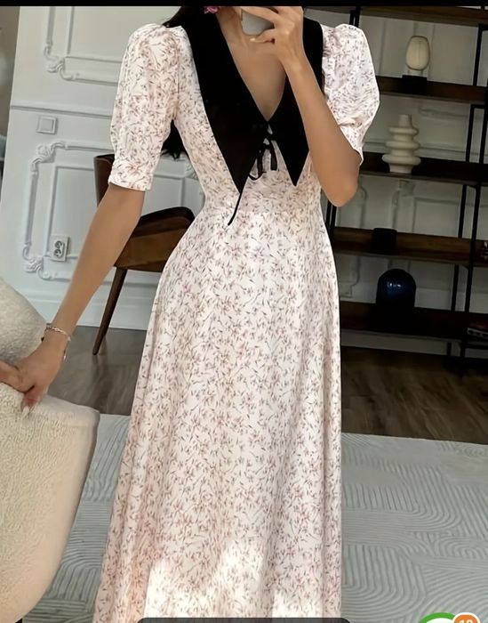 Жіноча елегантна сукня з квітковим принтом