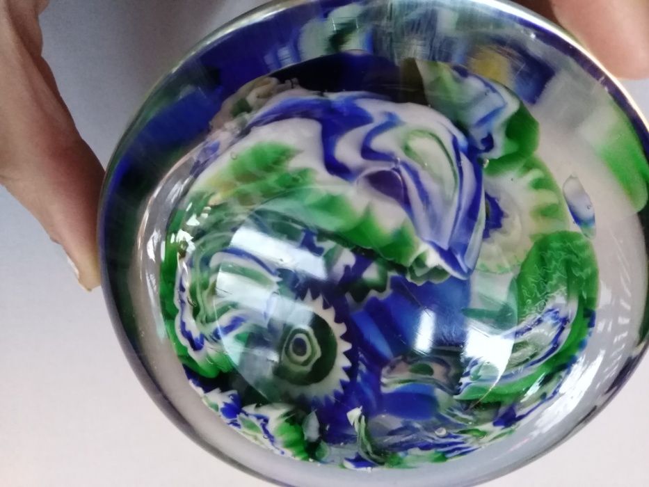 Millefiori scrambled przycisk do papieru, piękny i duży