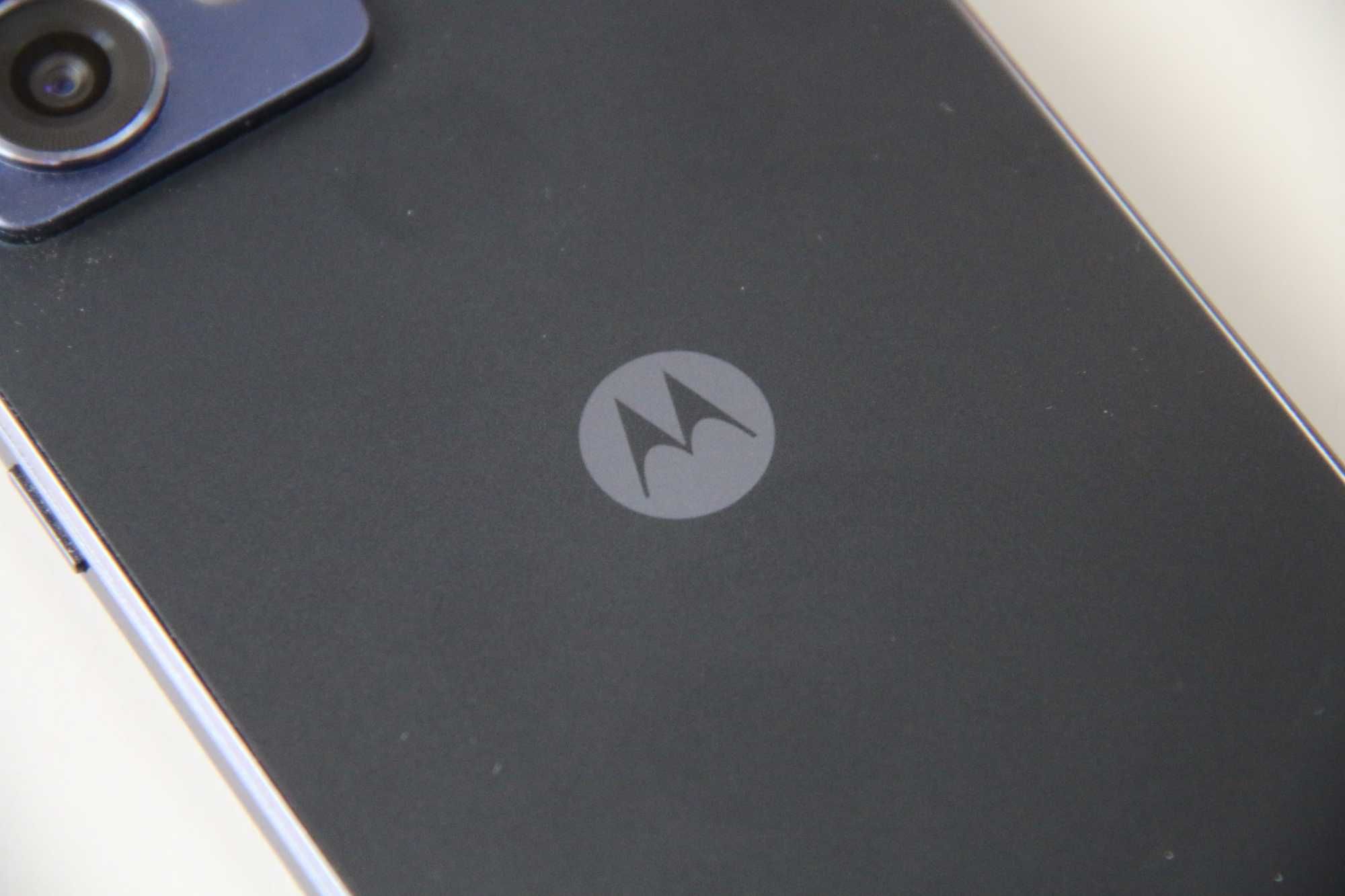 Motorola Moto G84 como novo