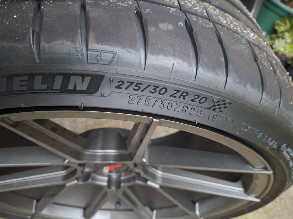 Jantes JR30 novas com pneus novos