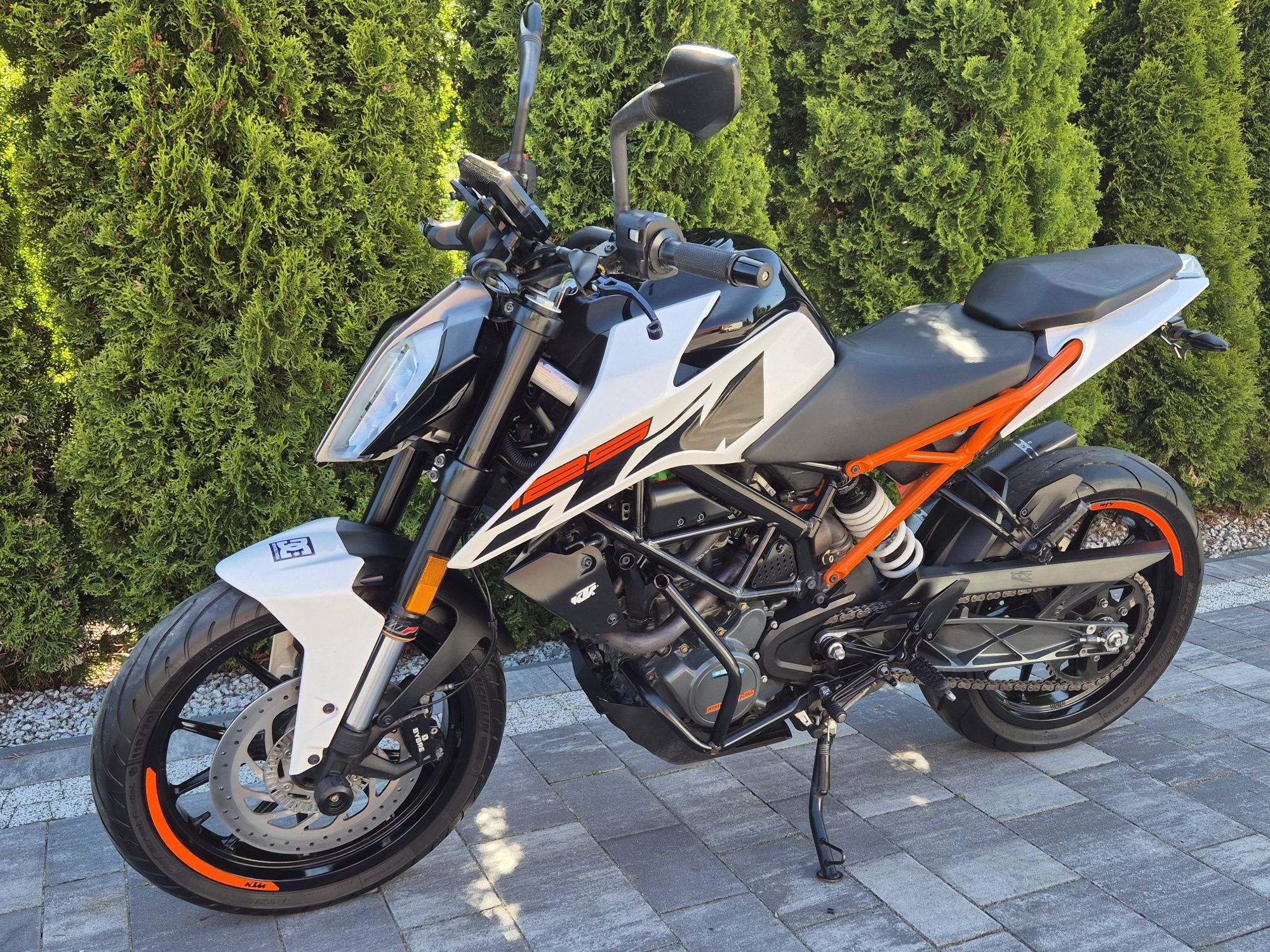 Ktm Duke 125 Akrapovic ABS kat B a1