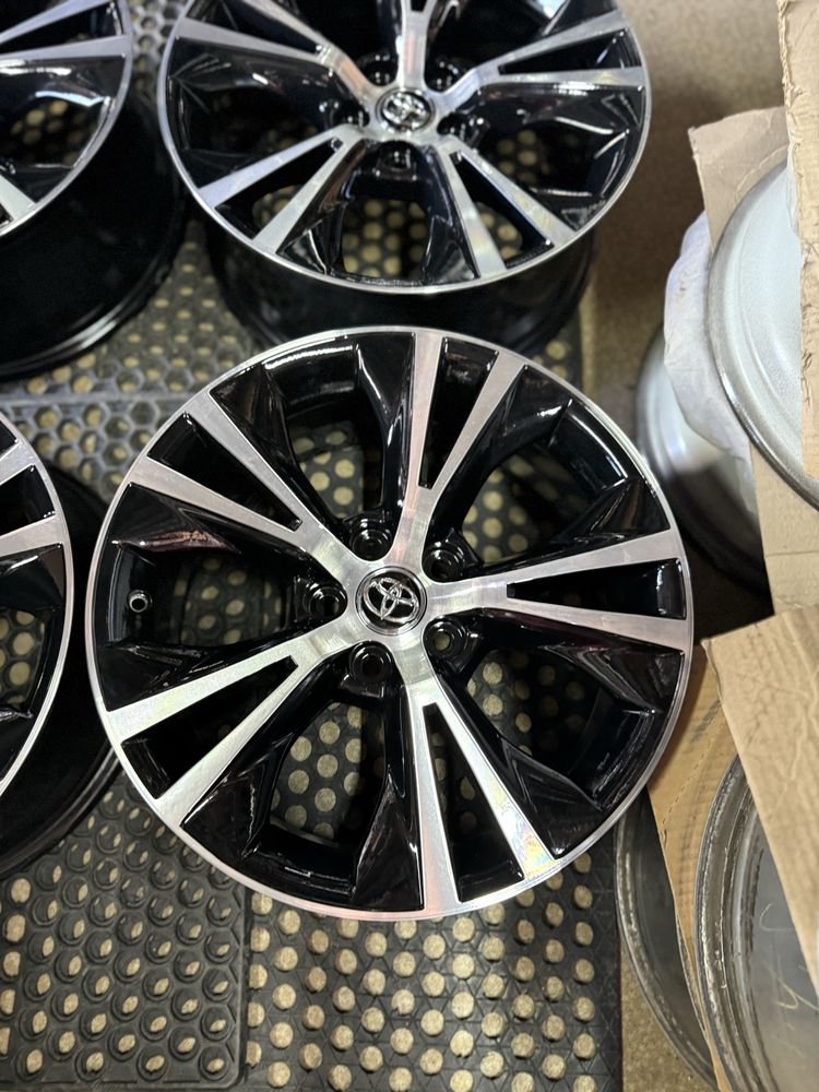Диски оригінал Toyota rav4 highlander venza sienna lexus rx r18 5 114