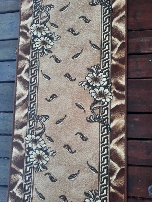 Dywan wąski i długi