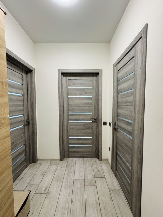 Однокімнатна з ремонтом та меблями