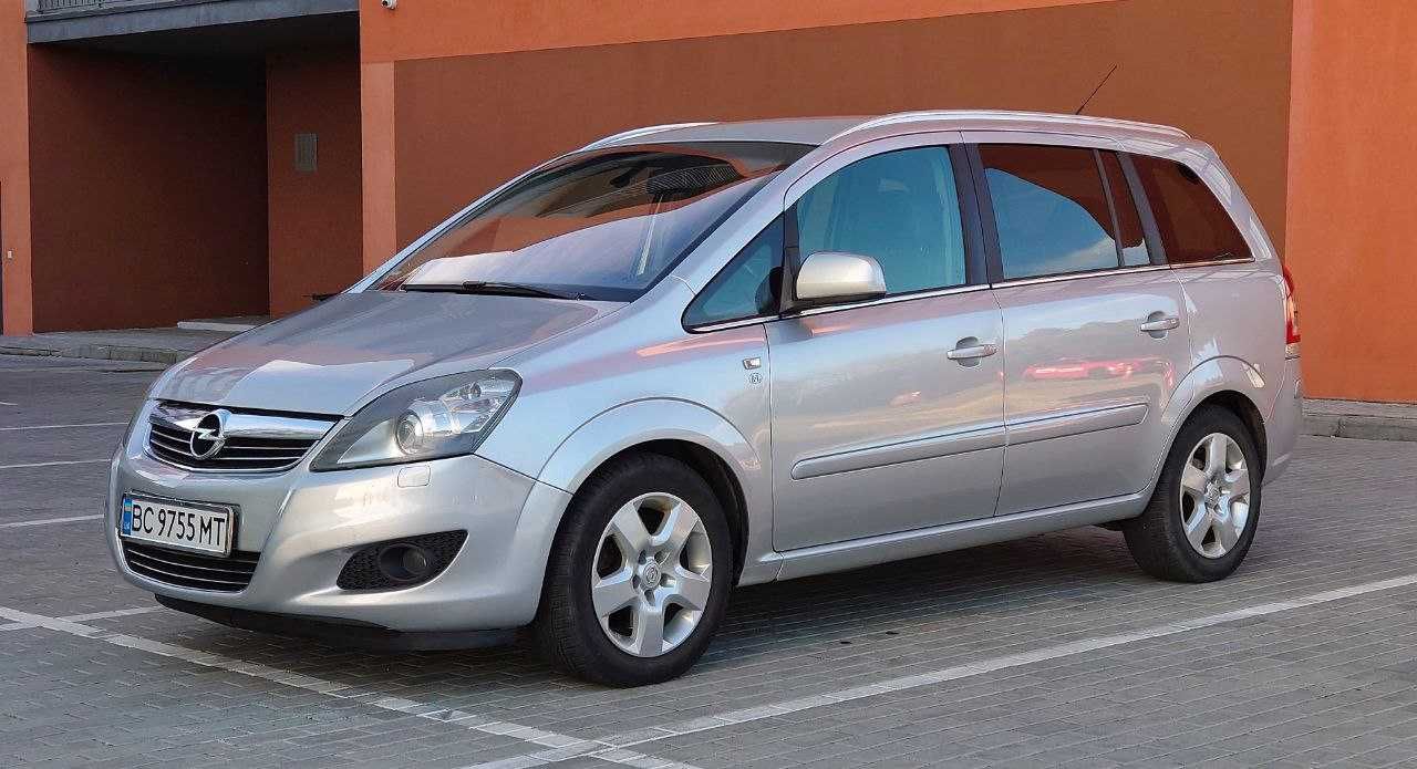 Opel Zafira B 2010