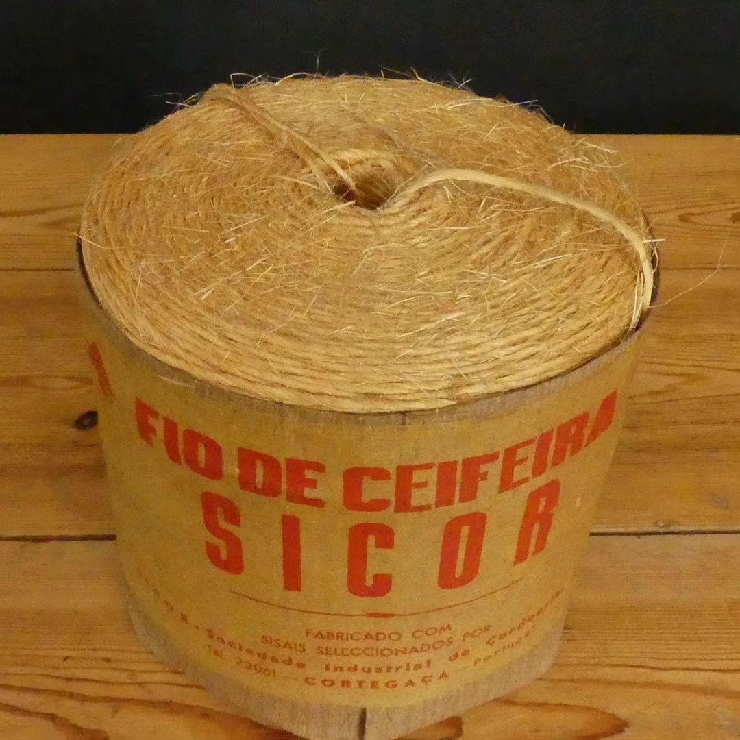 Rolo / bobine de cordel antigo SICOR
